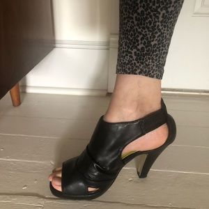 Madden girl high heels. Size 7. Leather. Good condition.